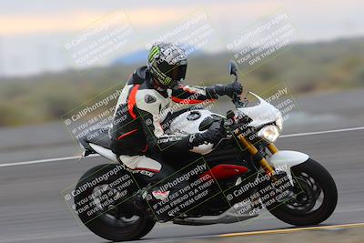 media/Jan-14-2023-SoCal Trackdays (Sat) [[497694156f]]/Turn 11 Inside (950am)/